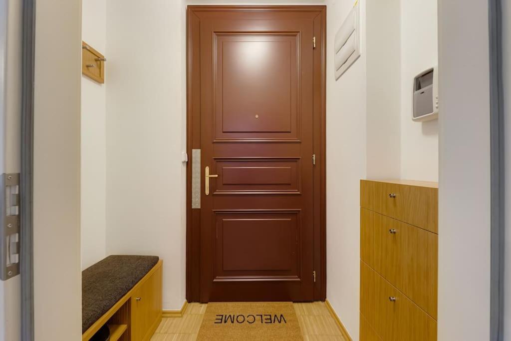 Deluxe Suite In Prime Location 프라하 외부 사진
