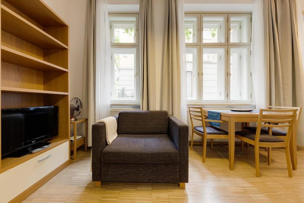 Deluxe Suite In Prime Location 프라하 외부 사진